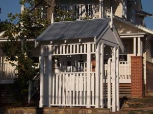 Wooden_Gatehouse_Corrugated_Roof